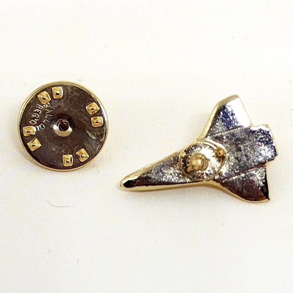 Vintage 1980's Ballou Reg'd Gold Plated NASA Space Shuttle Orbiter Lapel Tie Pin - Picture 4 of 6